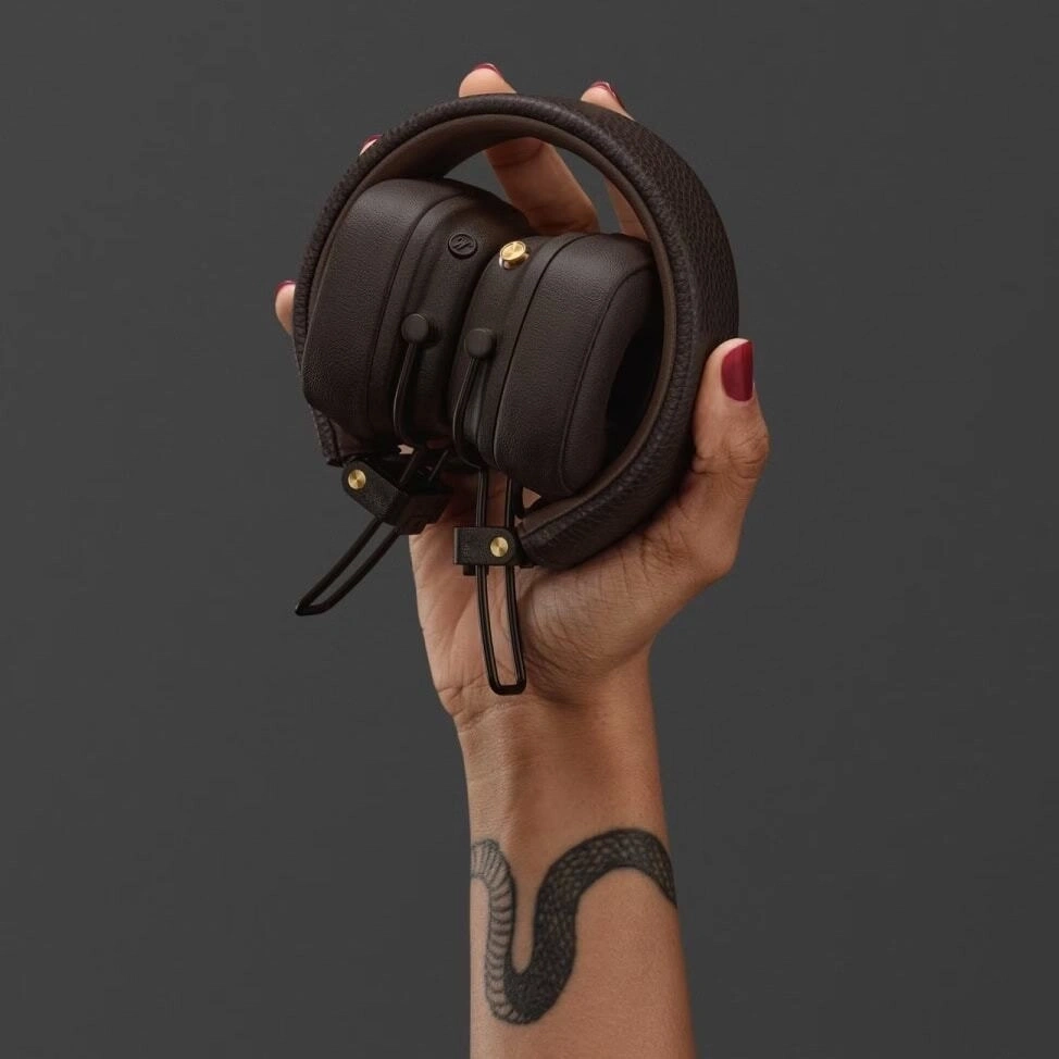 Беспроводные наушники Marshall Major V, Коричневый. Фото 5