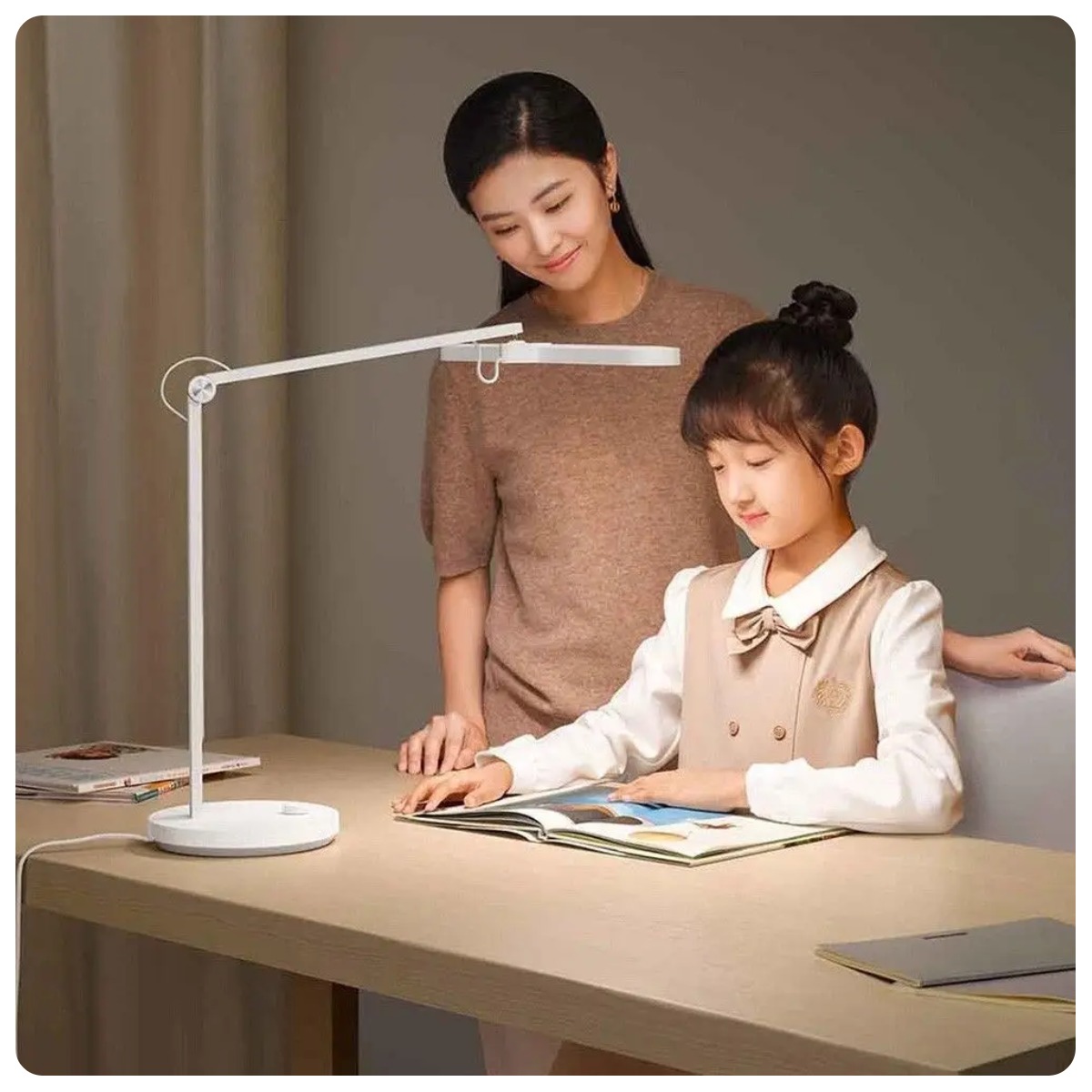 Купить умную настольную лампу XiaoMi Mijia Desk Lamp Pro в городе Краснодар