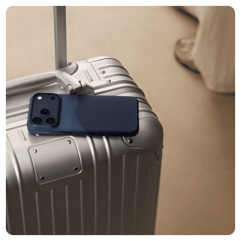 Pitaka-Ultra-Slim-Case-Over-The-Horizon-KI1704OPM-02