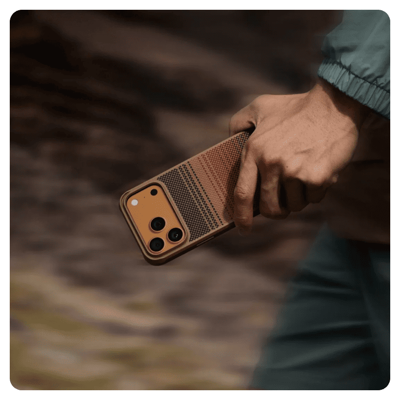 Pitaka-iPhone-17-Pro-Aramid-ProGuard-Case-KI1702MGP-05